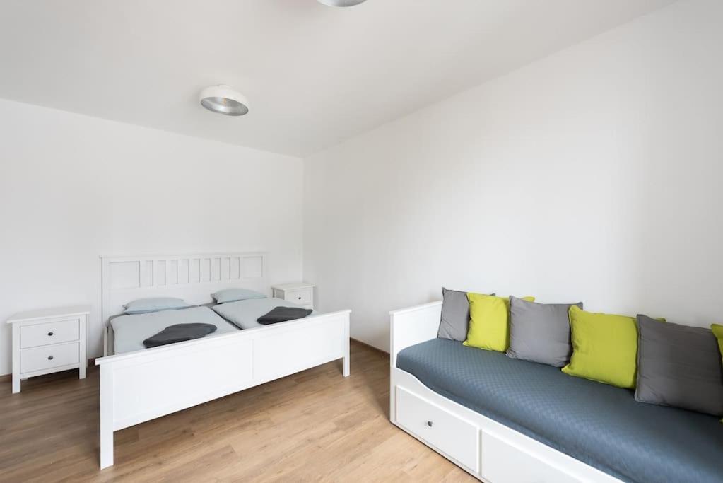 Vacov Apartment Exterior photo
